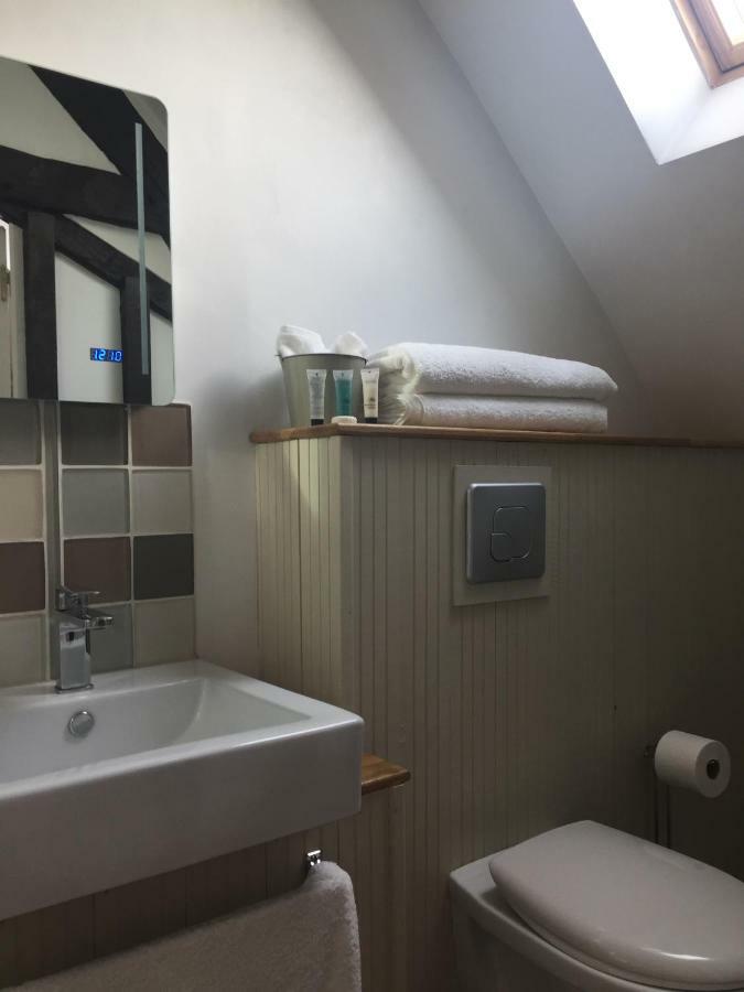 Bed and Breakfast No 3 Route De Lingramiere La Ferte-Mace Zewnętrze zdjęcie