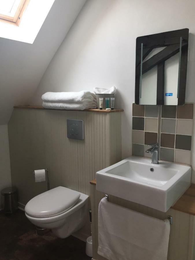 Bed and Breakfast No 3 Route De Lingramiere La Ferte-Mace Zewnętrze zdjęcie
